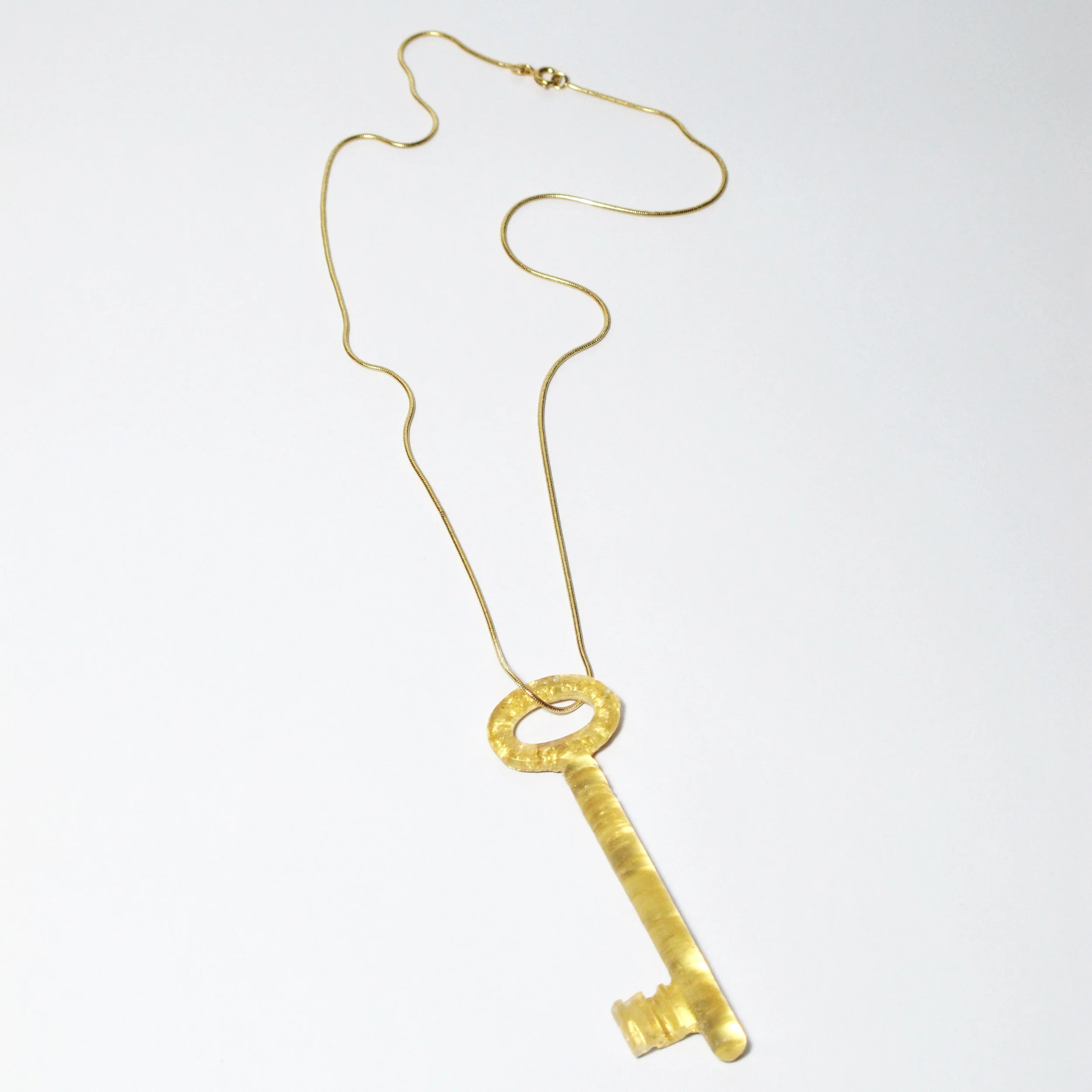 cesar_cle_pendant_au-3.jpg