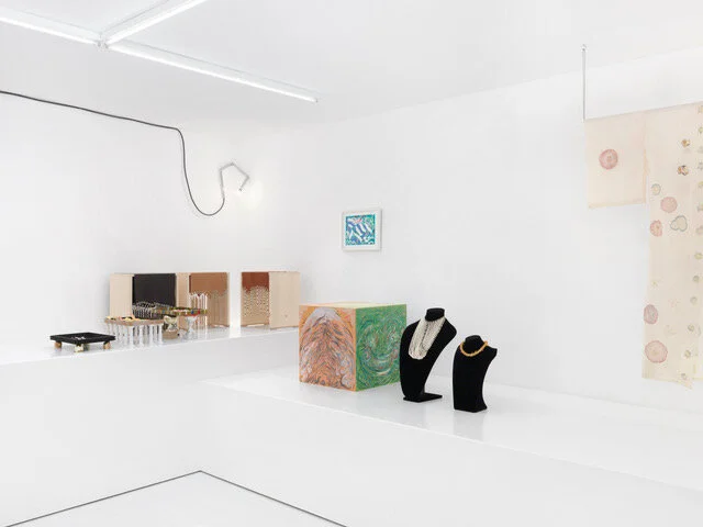  (from right to left) Jenna Kaës, Ligia Dias, Vidya Gastaldon, Greg Parma Smith, Stéphane Barbier-Bouvet, Ligia Dias. Photo Annik Wetter 