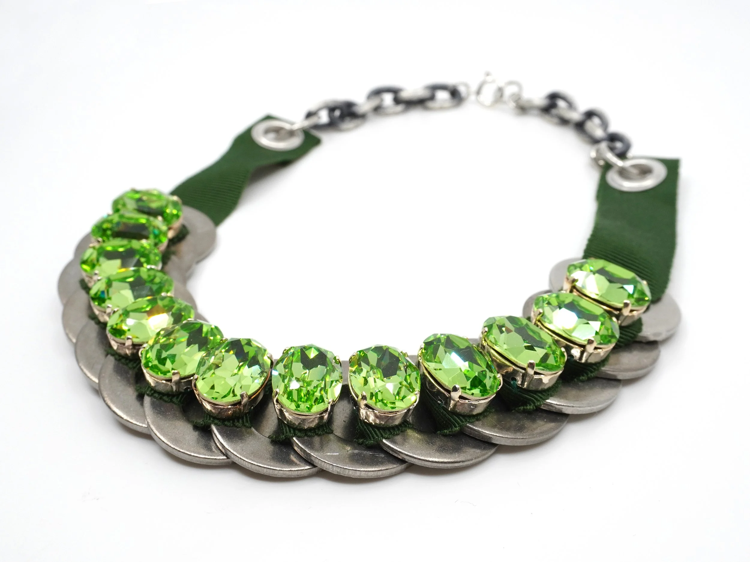 AAANNI-XL-VERT-CHAINE-ZOOM-912300.jpg