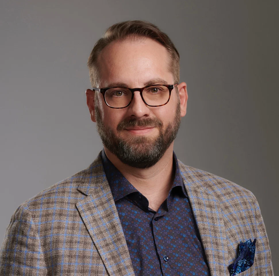 Kyle Irving Headshot.jpeg