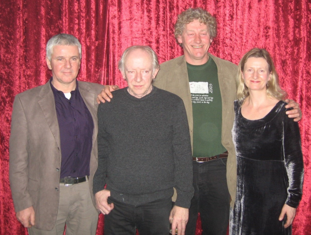 2006, 10. februar, Ægteparret og duoen Nollaig Casey & Arty Mcglynn, førstenævnte kendt fra Riverdance og superguitaristen Arty Mcglynn, flerårigt medlem af Jim Morrison Band.