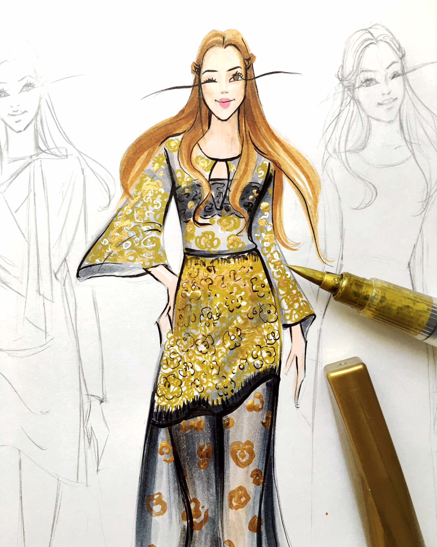 Close up of this gold/black dress. Love the texture!