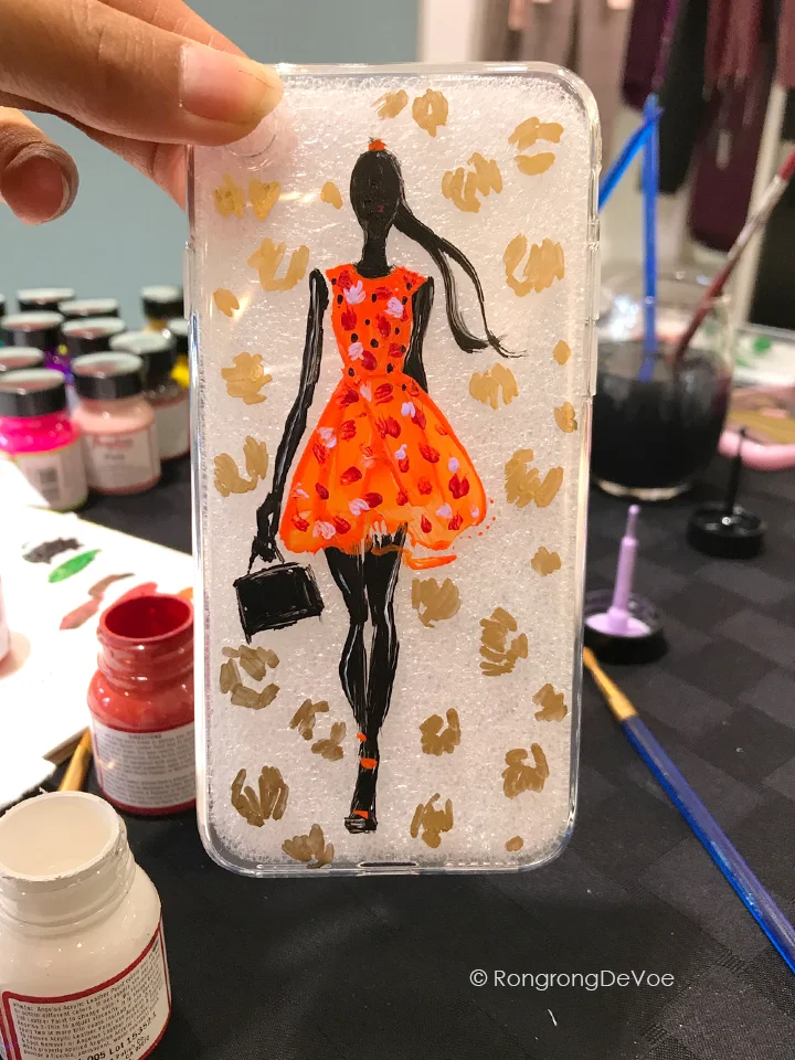 Rongrong DeVoe-Live fashion sketching for Marciano fall 2017 event.jpg