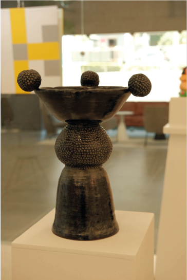 Maru Cubero | “Cuenco del equilibrio” | Cerámica de alta temperatura | 40 x 24 cm | 2025 | $285 i.v.i