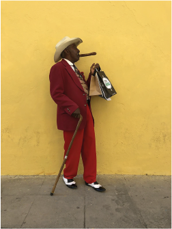 Karen Clachar  |“Serie: Bienal Habana”, 1/5 Registro performático / Fotografía en aluminio | 61 x 41 cm | 2019 | $950 + i.v.a