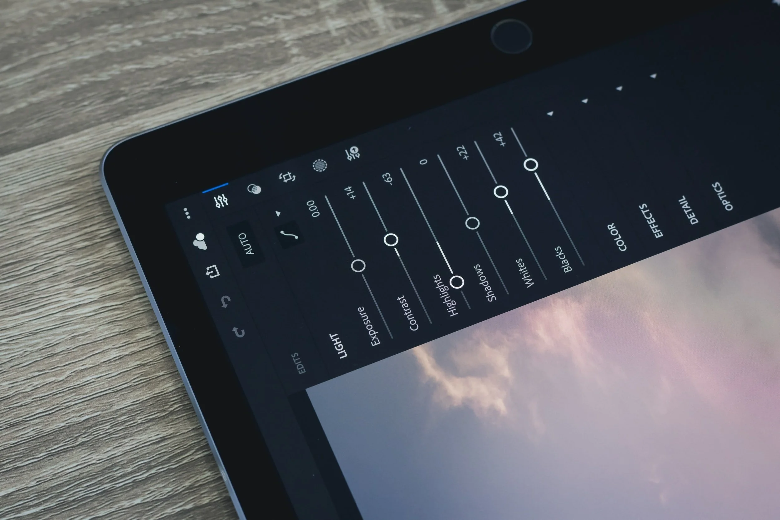 4 Photo Editing Tips You Must Remember