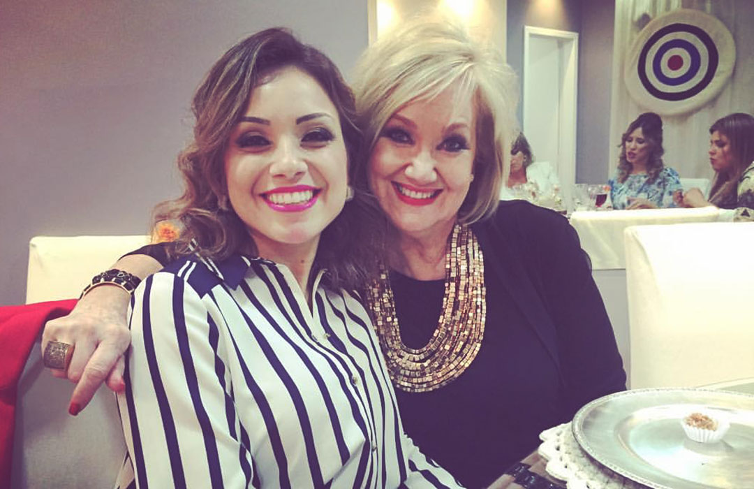 Photo Devi and Rachel Malafaia.