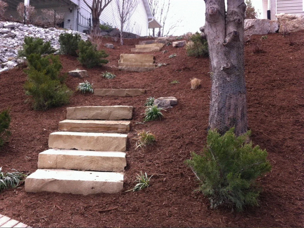 Premium Shredded-Brown Mulch Picture 3.jpg