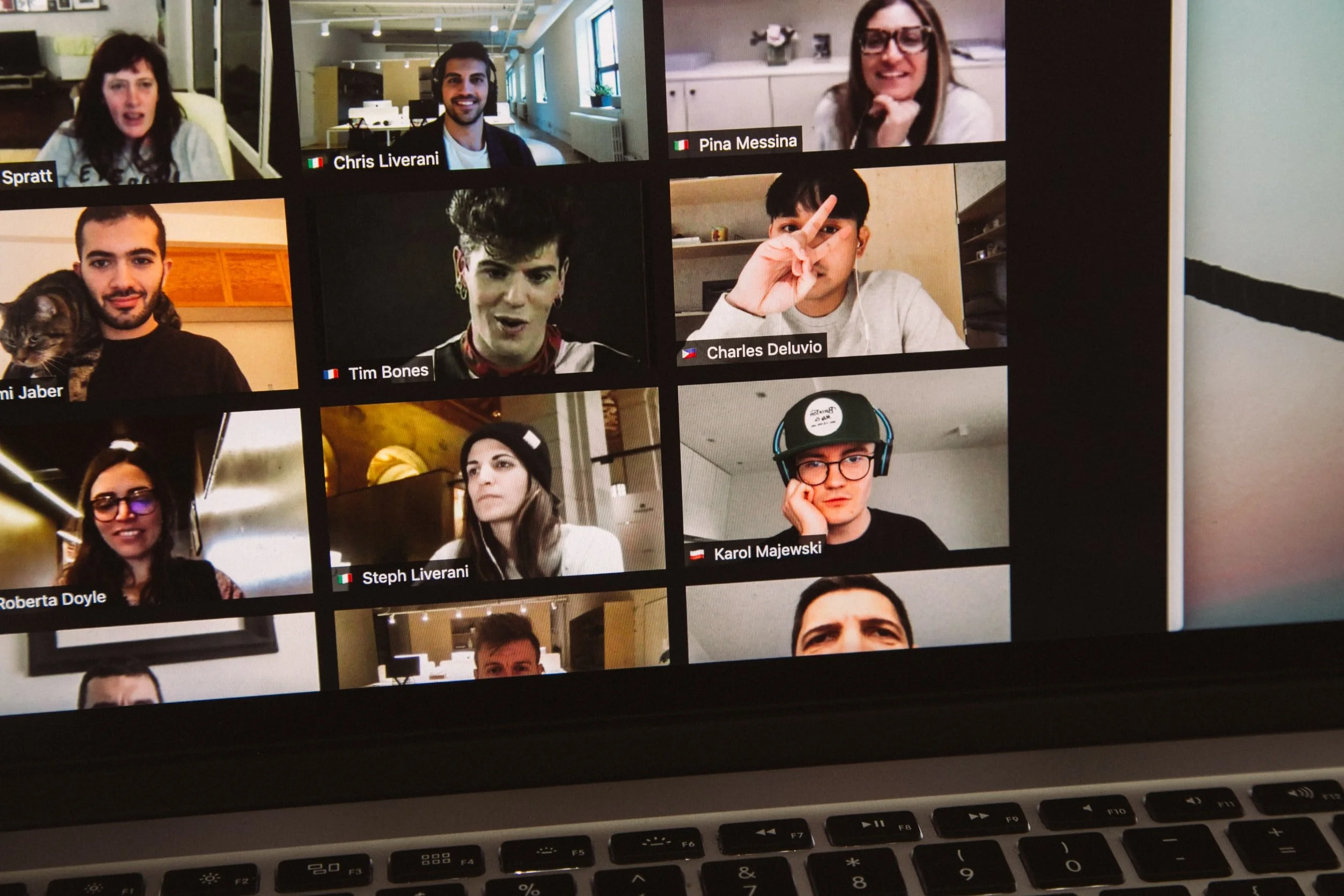 Virtual Program: Hawaiian Themed Social Circle 