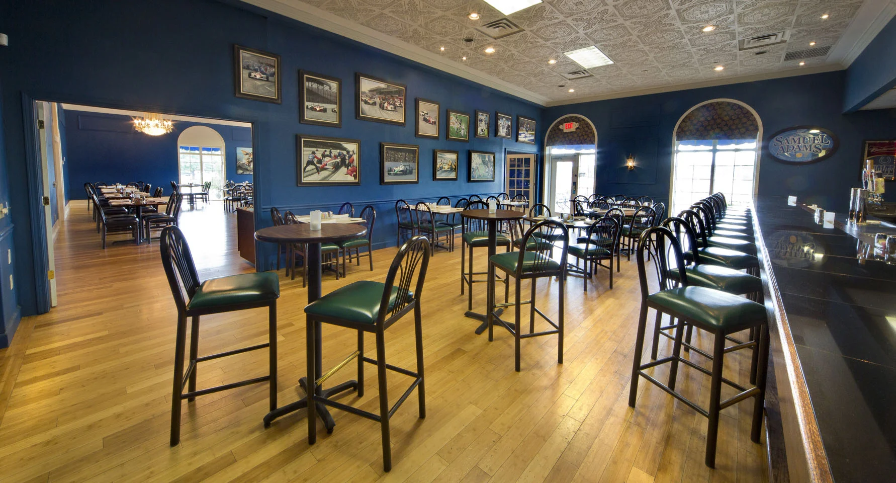 The Library Restaurant & Pub