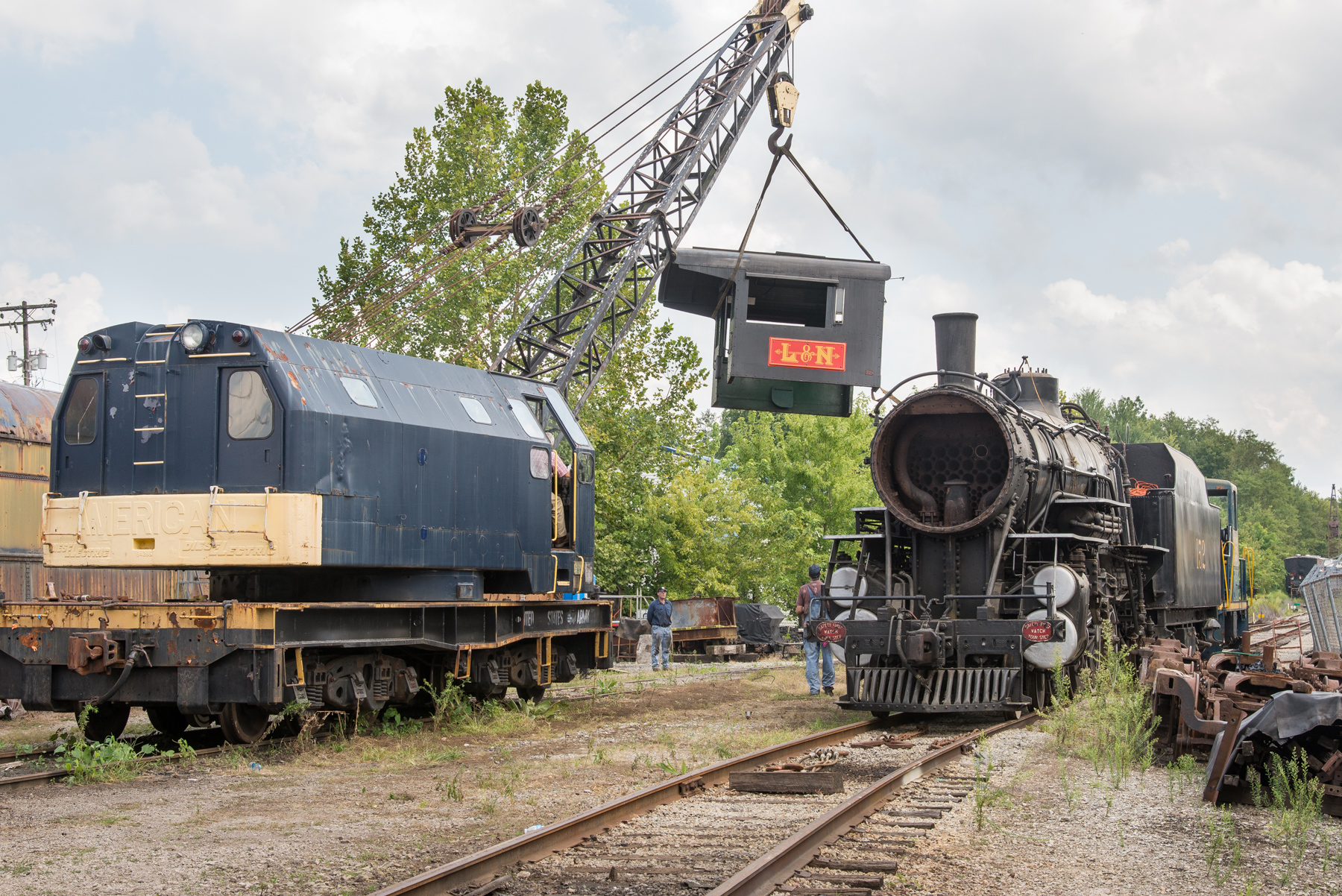 Removing the cab from 152 - C. Buccola