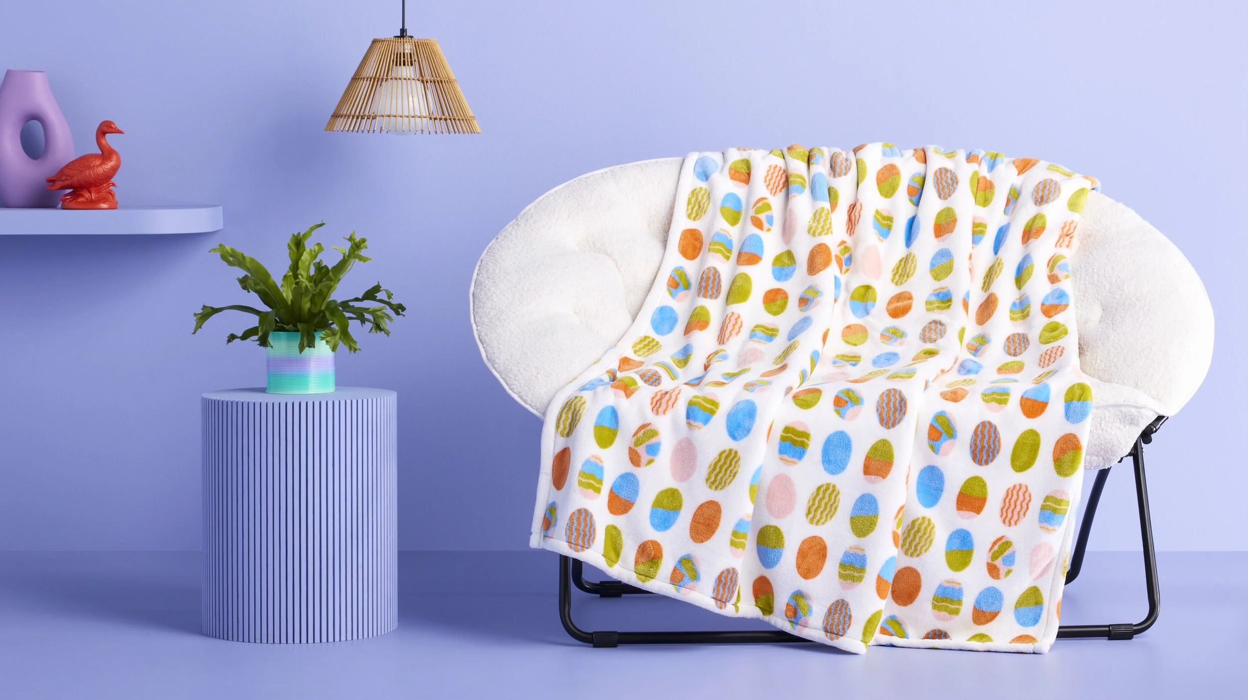 C-002447-01-027_067-10-0698_Recycled_poly_printed_eggs_plush_throw_white-multi-Room_Essentials.jpg