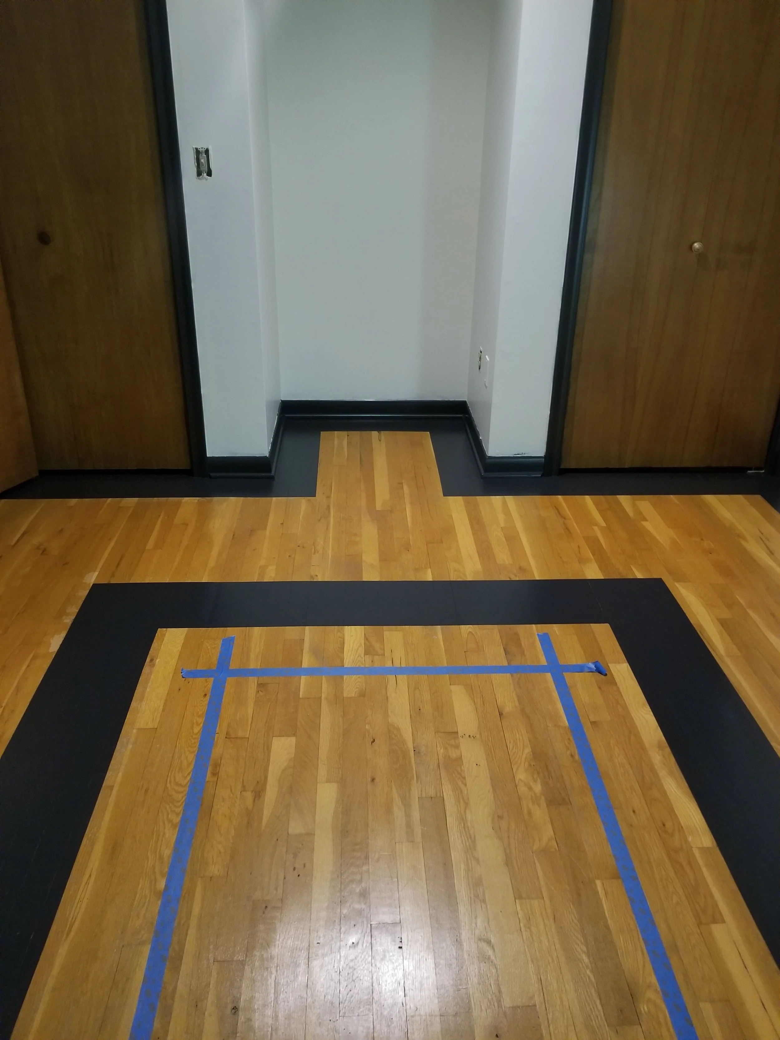 I'm really digging the border around the room, highlighting the nook. I'm ready to play basketball, where's my hoop?