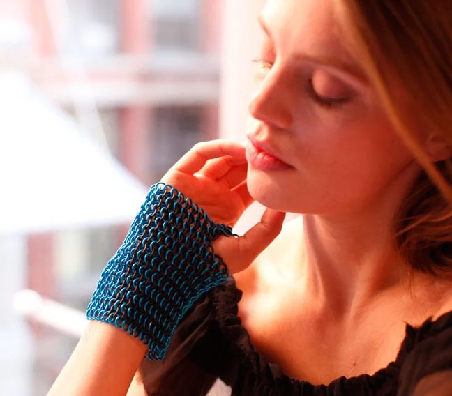 RSJ_shop_IMK_turquoiseglovelet.jpg