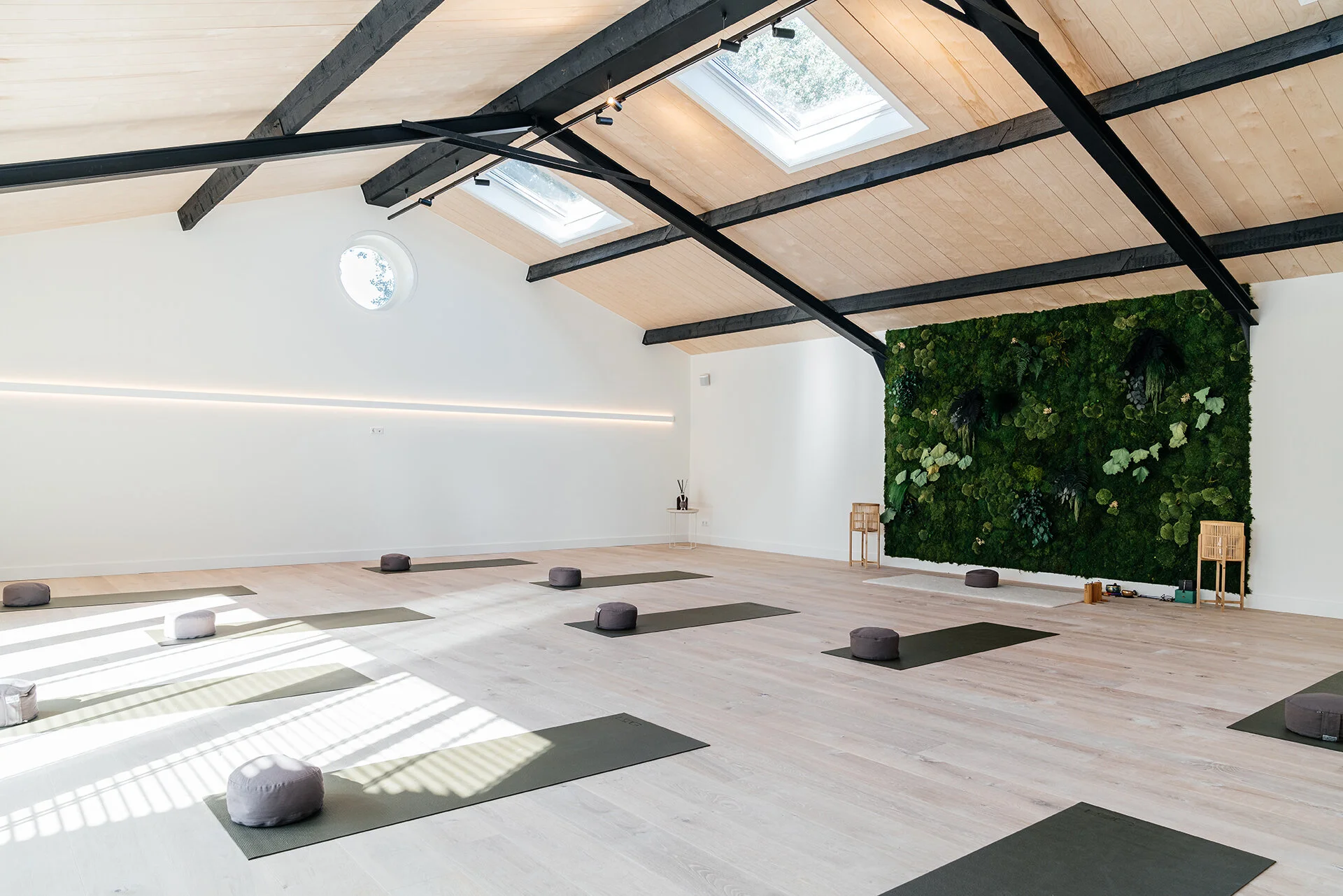 Yogabarn_02.jpg