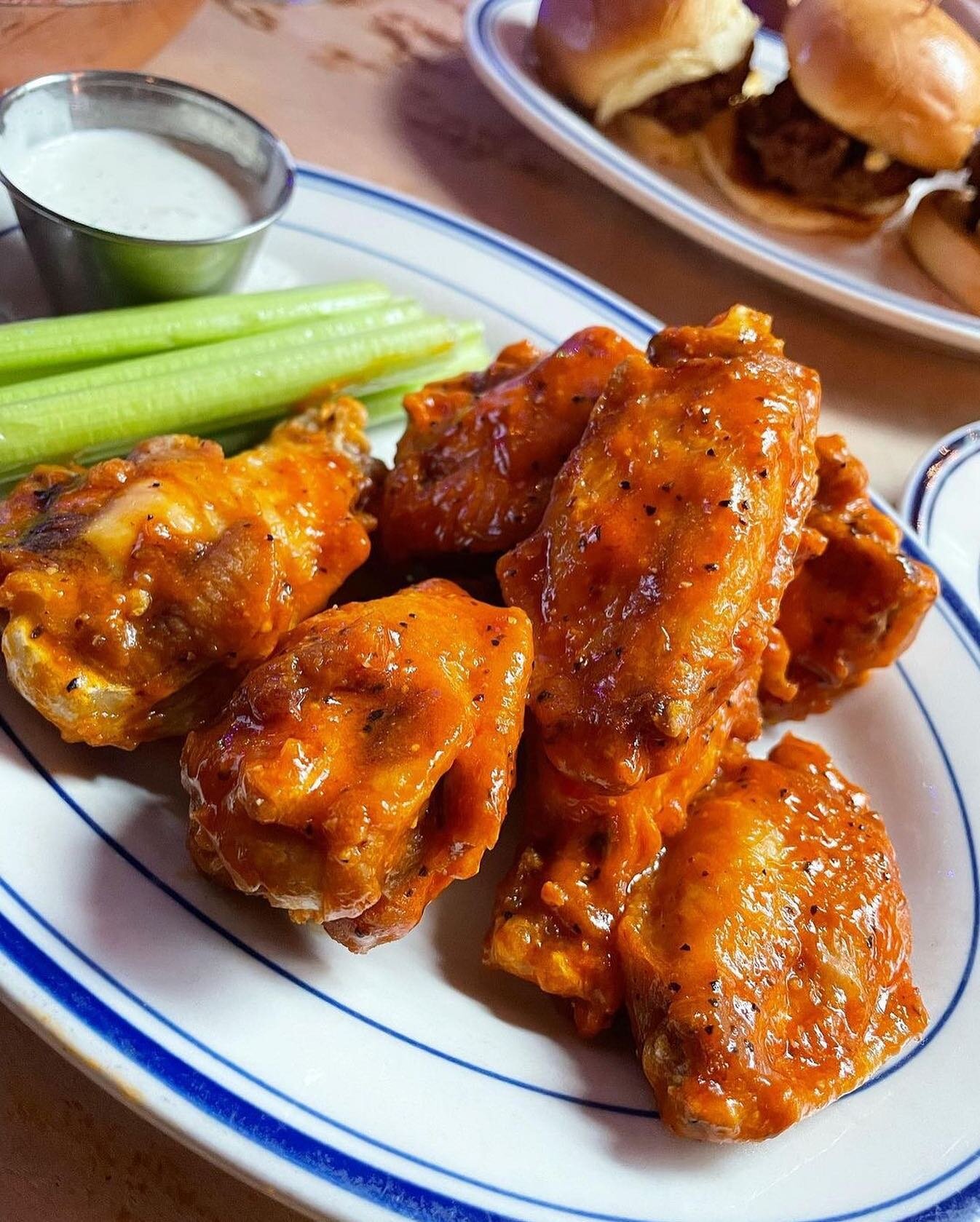 𝗪𝗜𝗡𝗚 𝗪𝗘𝗗𝗡𝗘𝗦𝗗𝗔𝗬 &mdash; 1/2 Off wings today and every Wednesday all summer long! 🤯
⠀

⠀
⠀
⠀
#hamptonandhudson #wingwednesday #atlrestaurants #atlwings #atlwingspots #atlantawings #communitybar #neighborhoodrestaurant #atlfoodies