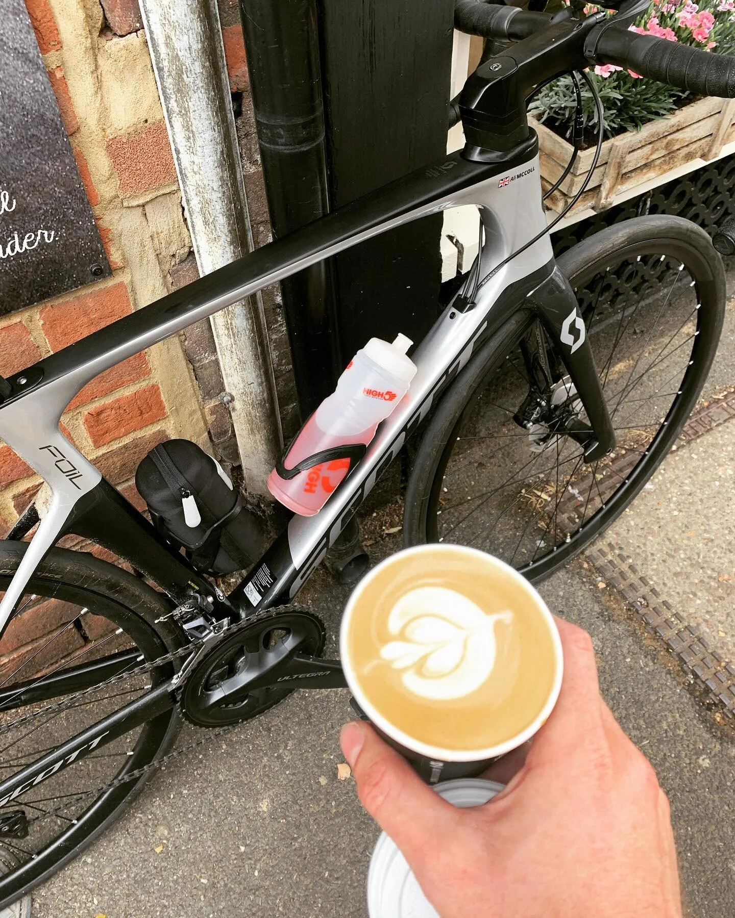Will ride for coffee ☕️ #cycling #roadbike #coffee #flatwhite #caffeine #scottbikes #scottfoil
