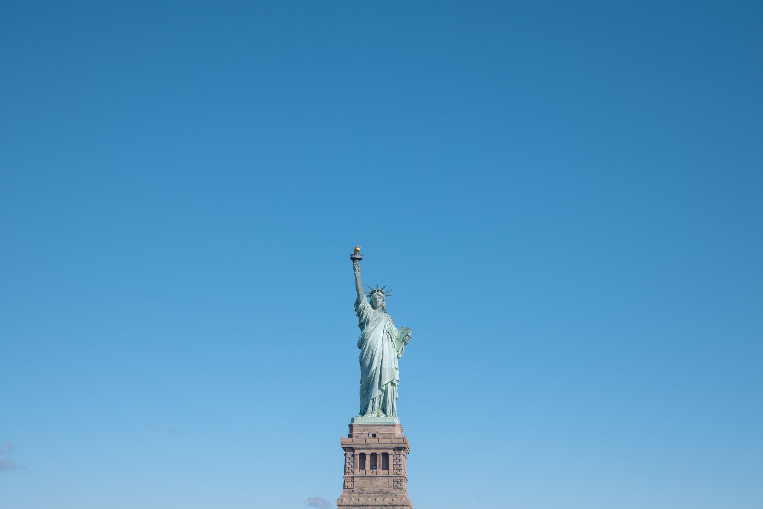 Statue of Liberty welcomes you to Weaver's World, your source for AP Government materials (Copy)