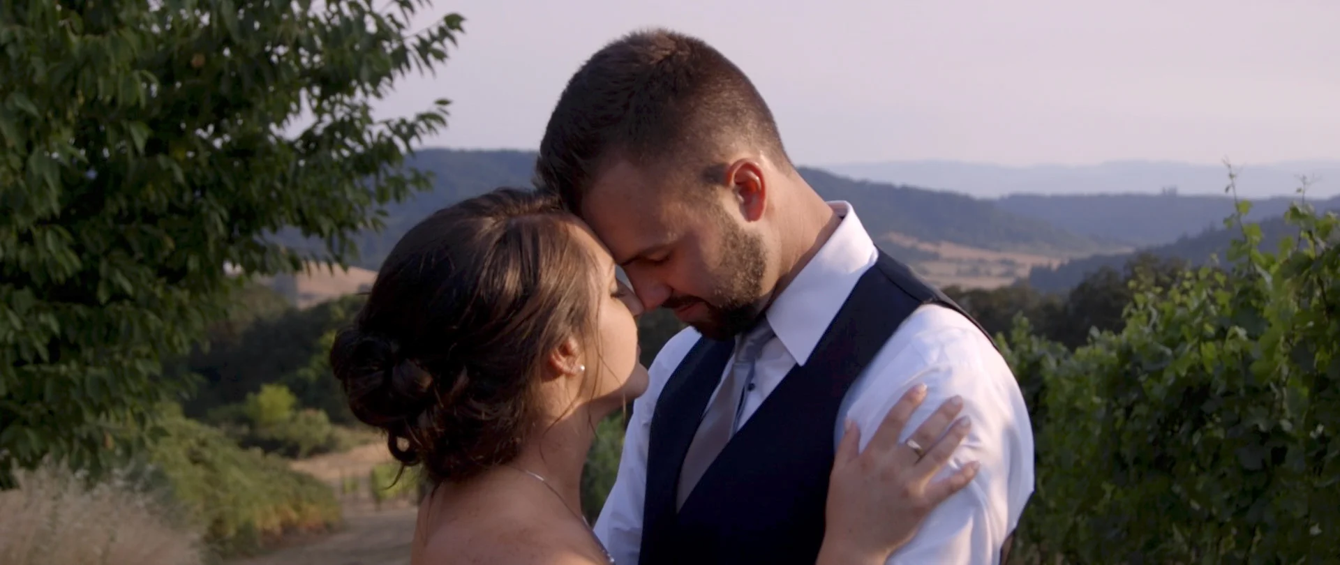 Yungberg Hill, Oregon Wedding Video - NW Creatives-5.jpg