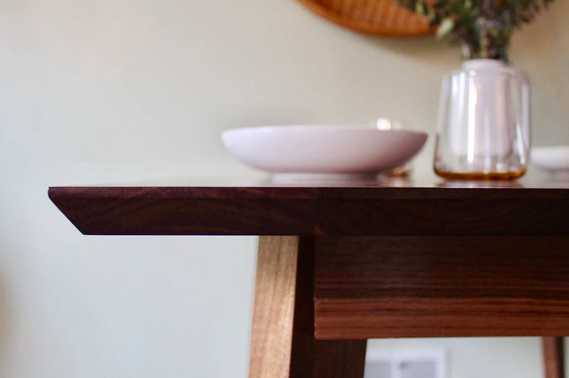 dining table detail 01 - low res.PNG