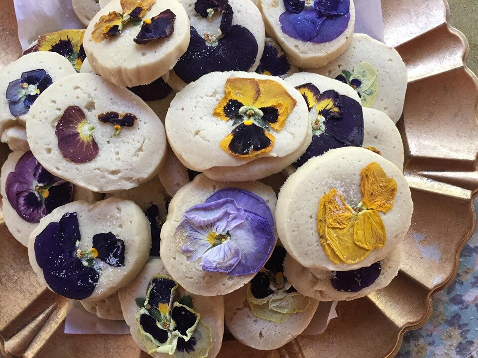 floral cookies.jpg
