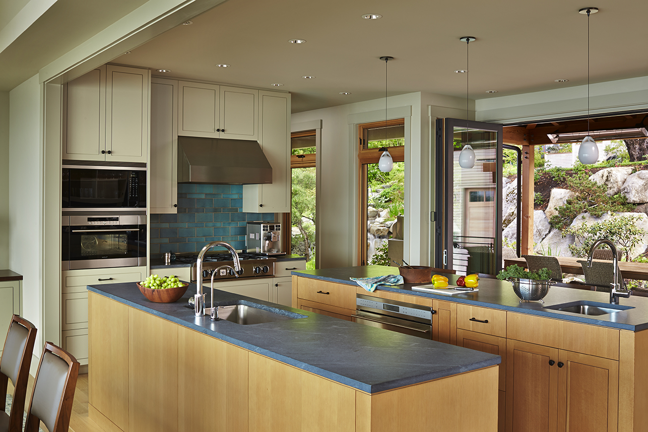 beachhousekitchen.jpg