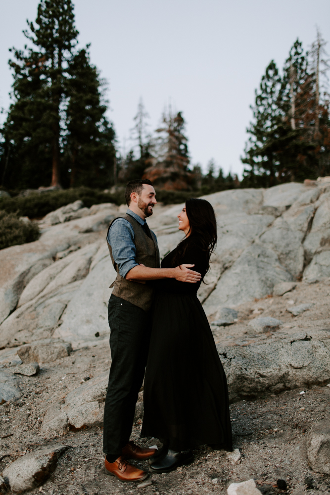 yosemite morning engagement session-3.jpg