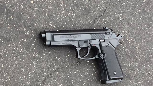 Photo of replica gun used in incident; Photo: Baltimore Police via baltimoresun.com