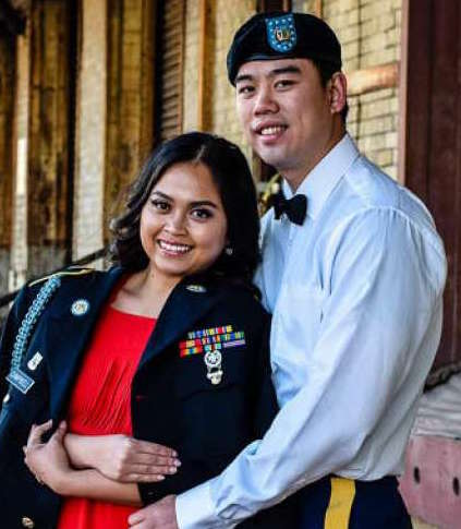 Officer Hans Campbell and fianceé; Photo: via www.chron.com