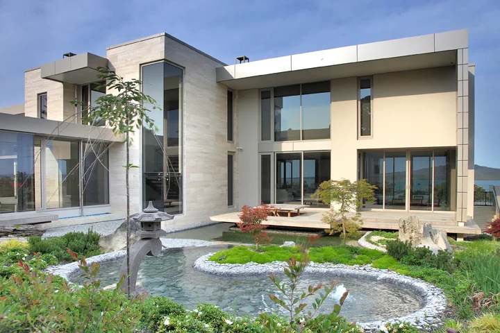Sang Architects-NSH-private garden pond.jpg