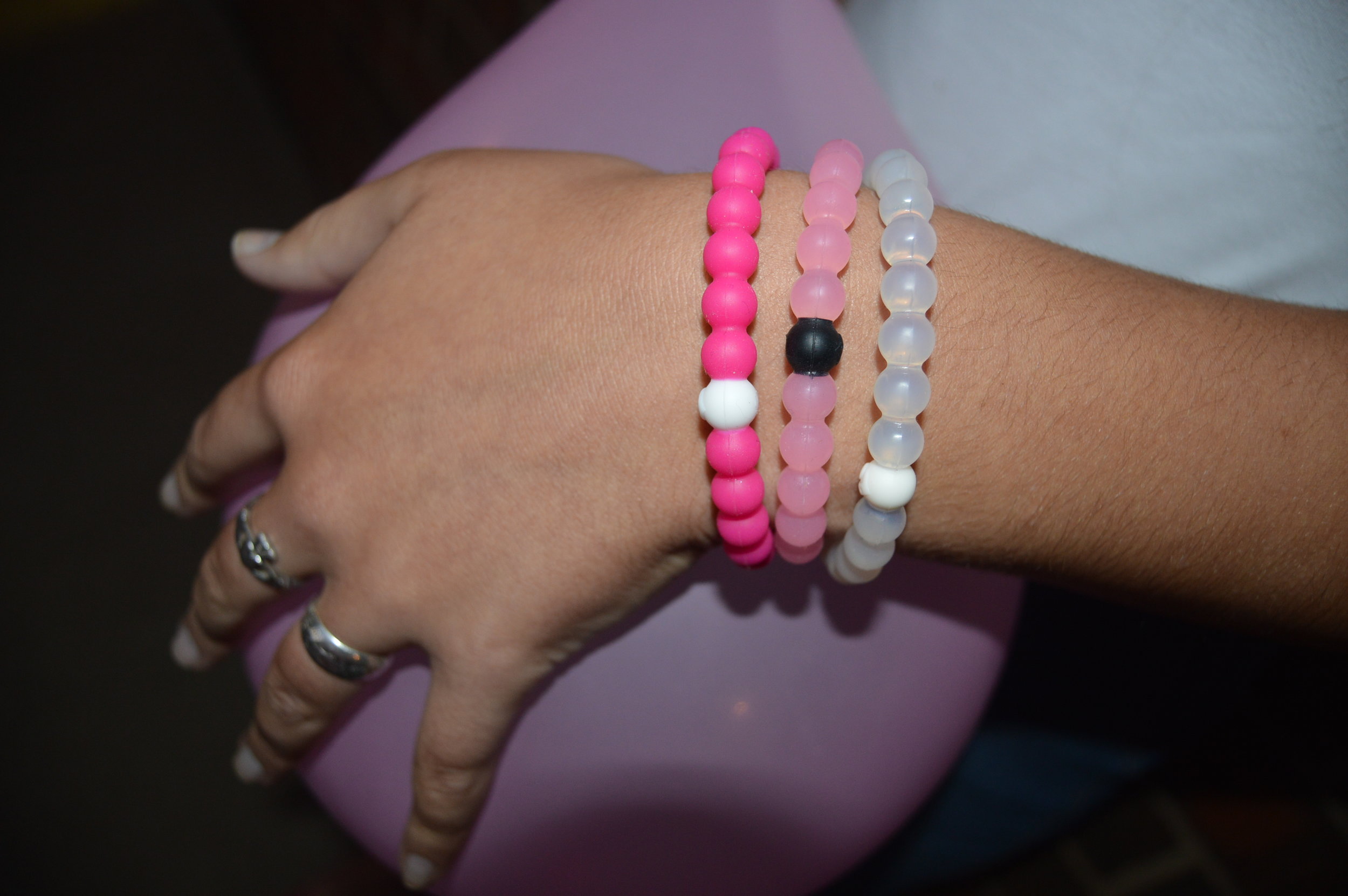 Ariana Grande Style — Ariana wore the Lokai Supports The Fight Against...