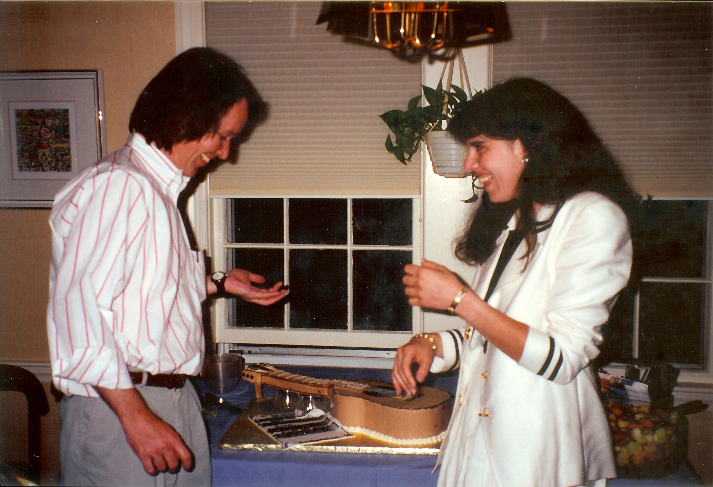 Bill and Ellen guitar cake.jpeg