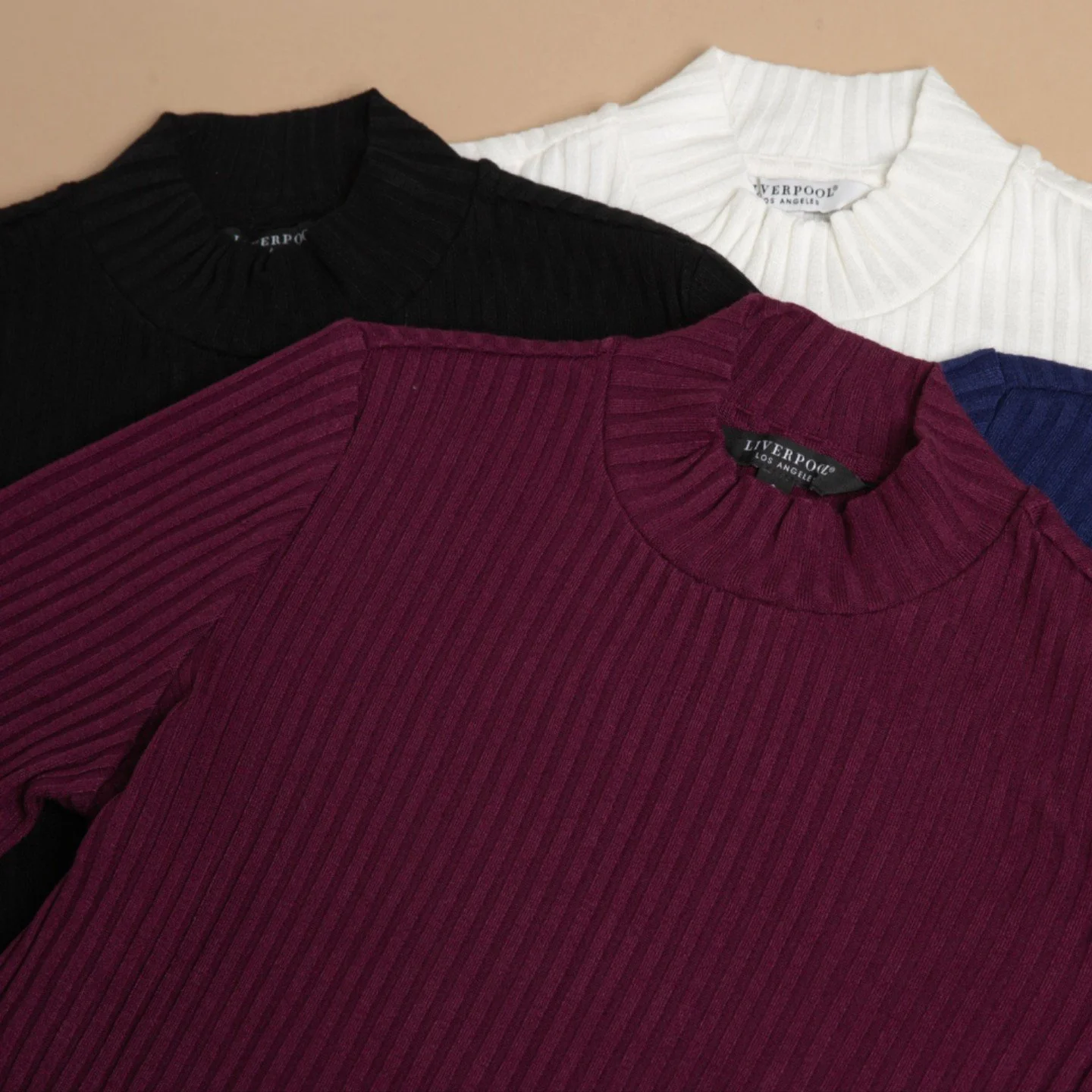 Fall fashion is all about being cozy and chic. 🧥✨ Find your perfect look for the season at Teri Ann&rsquo;s&mdash;and don&rsquo;t miss our 64th Anniversary Sale with 20% off now through October 4th! 🎉

#terianns #thinkfashion #livelovemov #ohiotheh