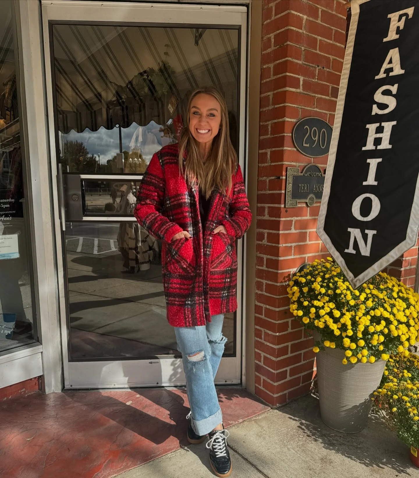 Coat season is in full swing &amp; we are loving all the new arrivals!! ❤️ #terianns #thinkfashion #livelovemov #mariettaohio
