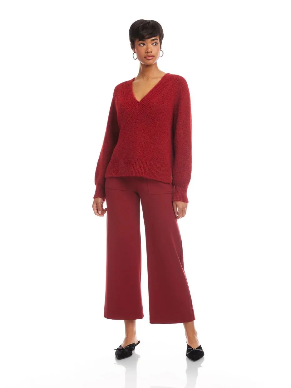 Sweaters that feel like a hug, outfits that feel like you. Winter looks are here!

#terianns #thinkfashion #livelovemov #ohiotheheartofitall #visitmariettaohio #mymarietta