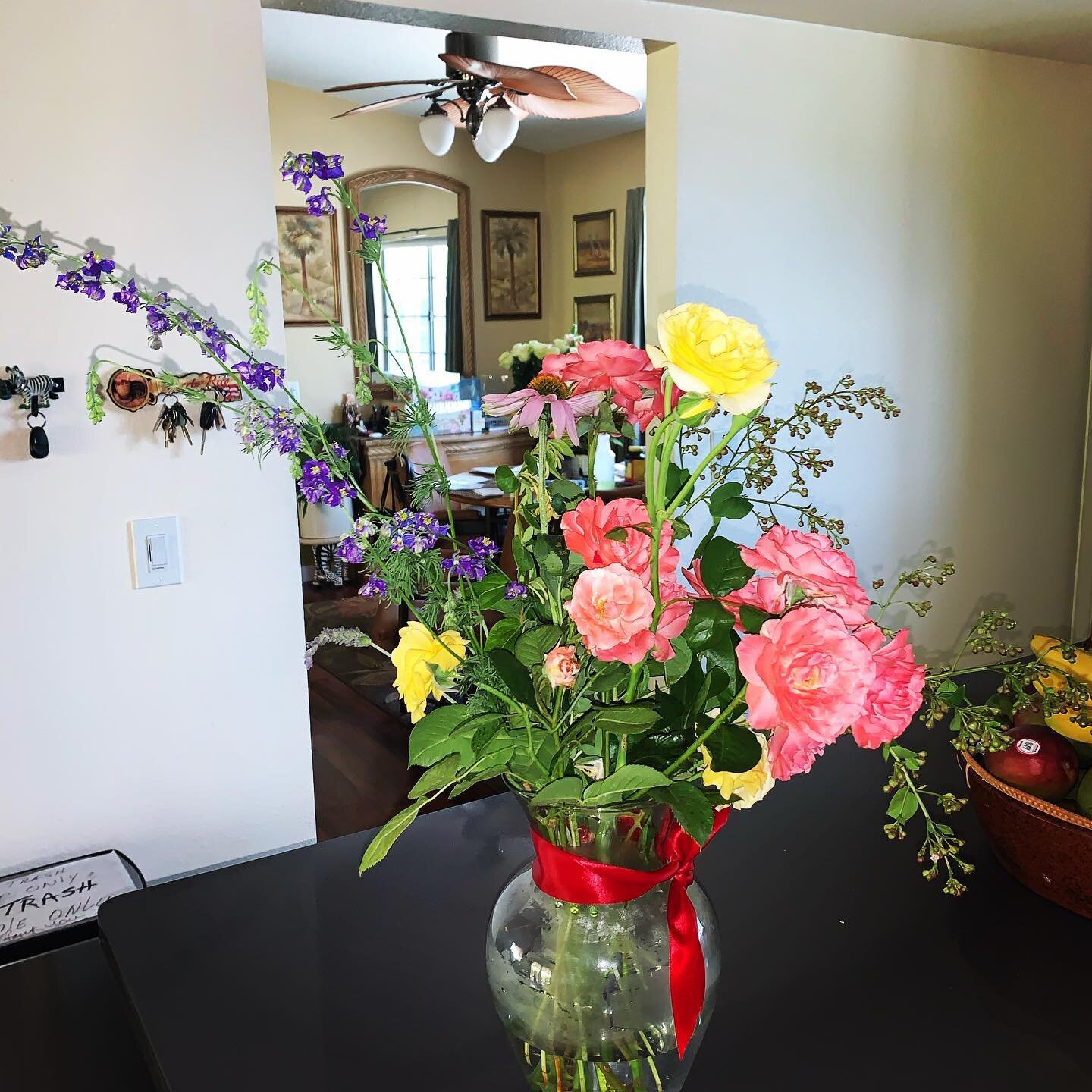 Happy Mother&rsquo;s Day to all the beautiful, strong, hardworking ladies that have raised us! This is a homemade bouquet of flowers from the garden to show my appreciation. #mothersday #flowers #cutflowers #homegarden #roses #crapemyrtle #japaneseho