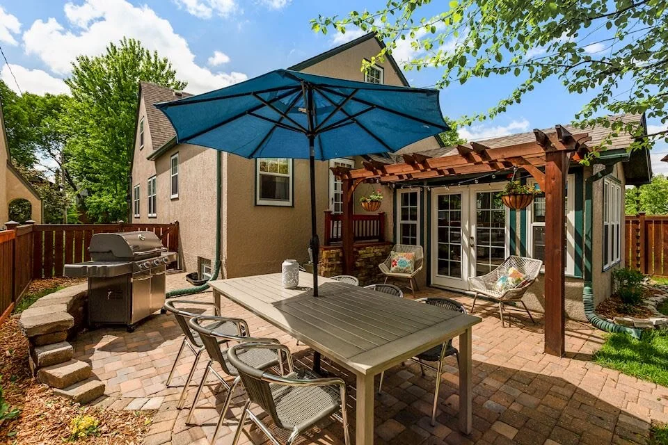 An Amazing Single Car Garage to Porch Conversion