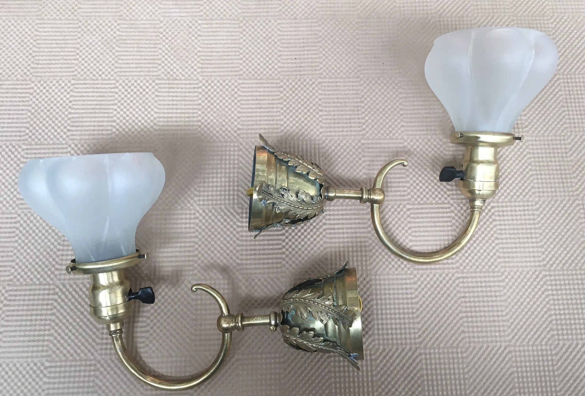 Pair vic scocnes 3.jpg