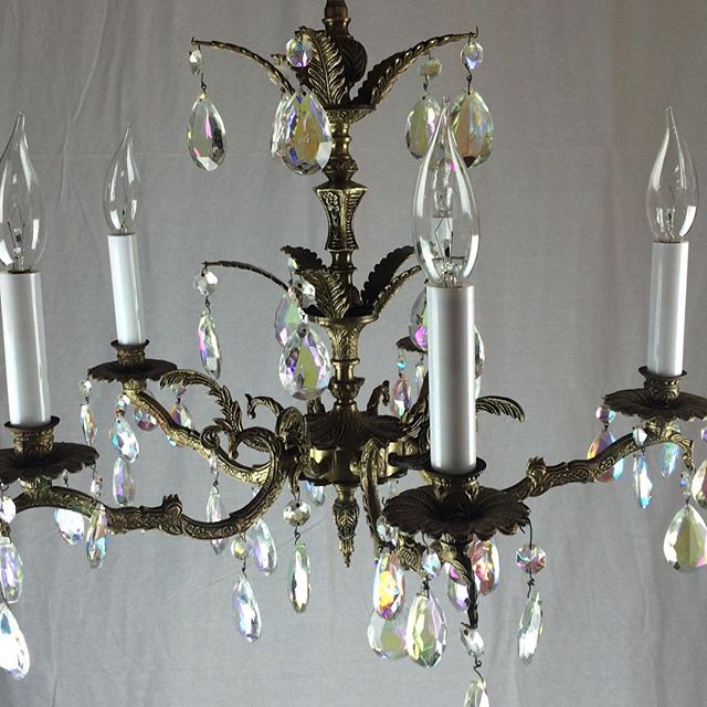 #midcenturylights #oldlightfixture #antiquechandelier #spanishchandelier #vintage #vintagelight