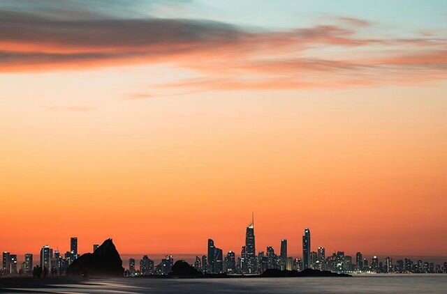 Autumn is absolutely spoiling us with some incredible sunrise and sunsets 🌅🌇 Thanks for capturing this 🙌🏼📸 @ty_sheers_photography #ilovegoldcoast
