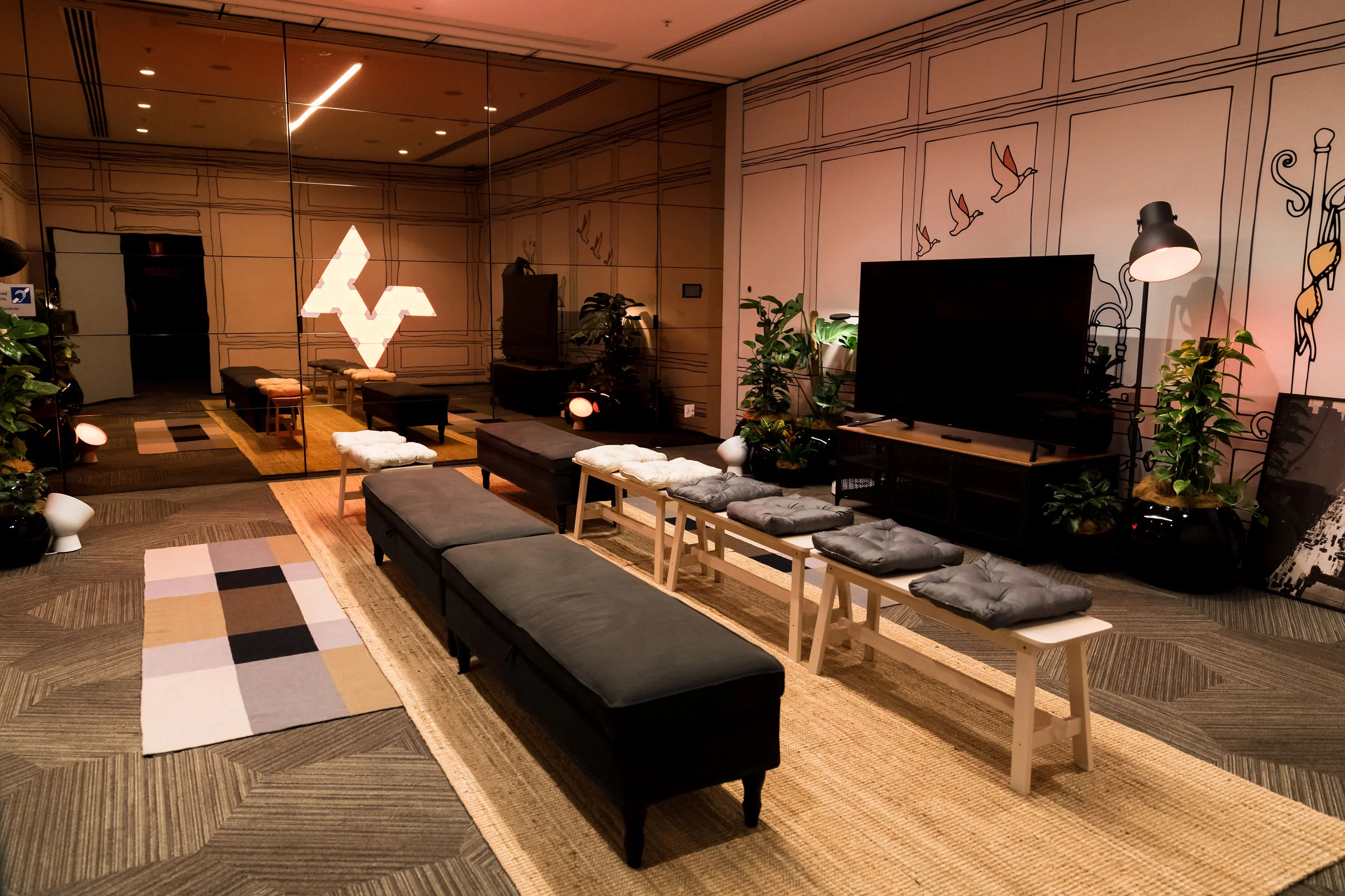 SONYSESSIONS-DAY1-MEDIA-GROUP1-188.jpg