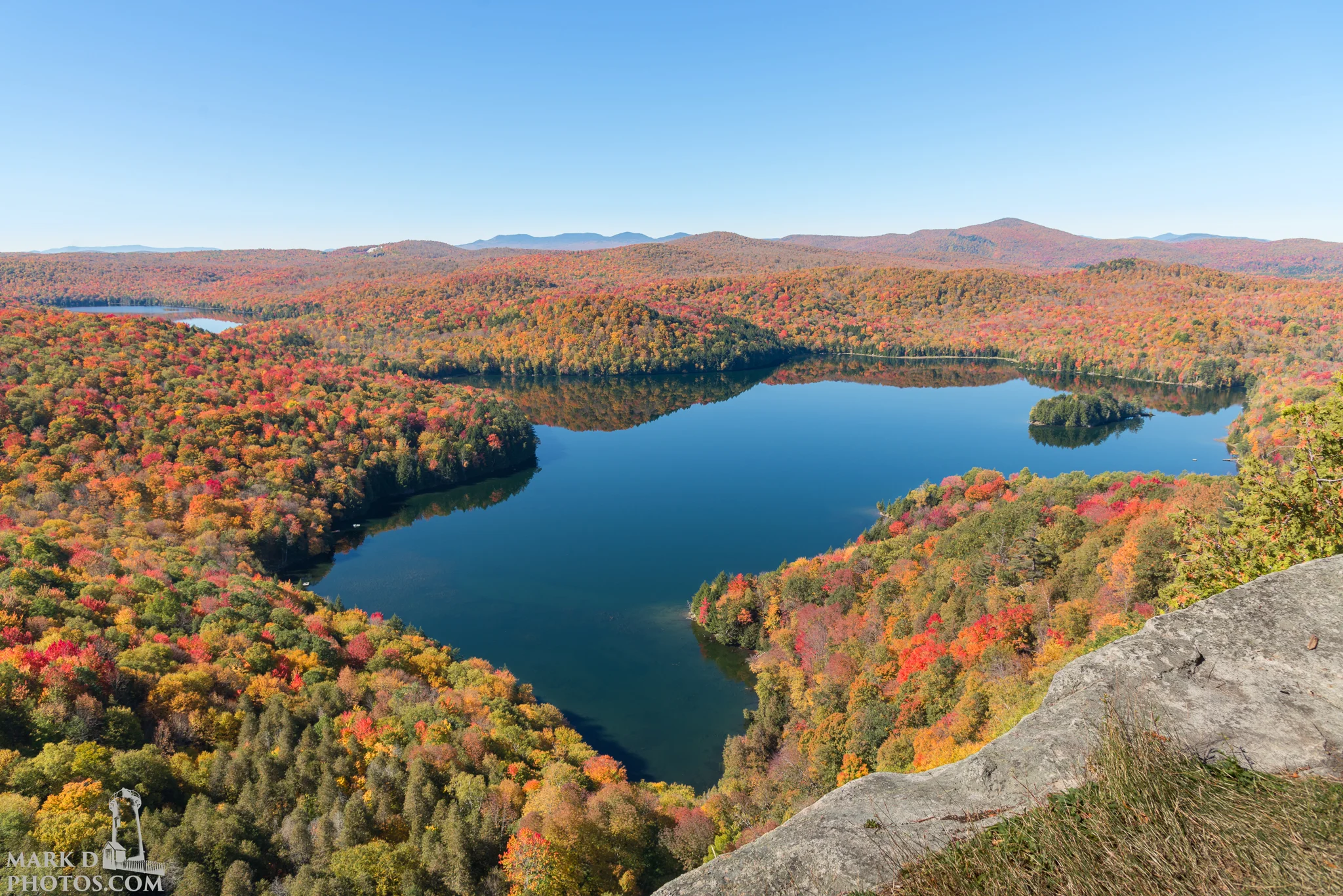 Nichols Pond Peak Foliage