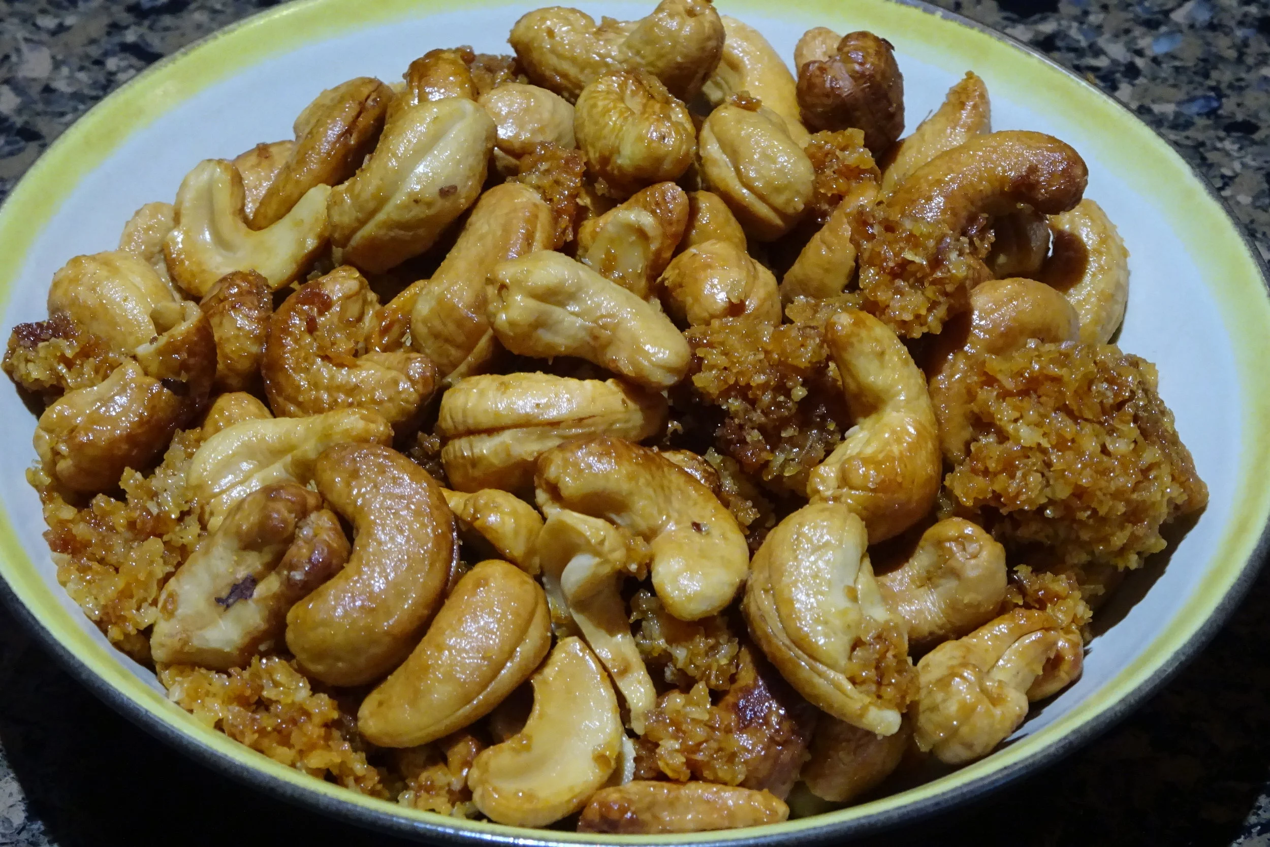 Thai Roasted Coconut Cashews