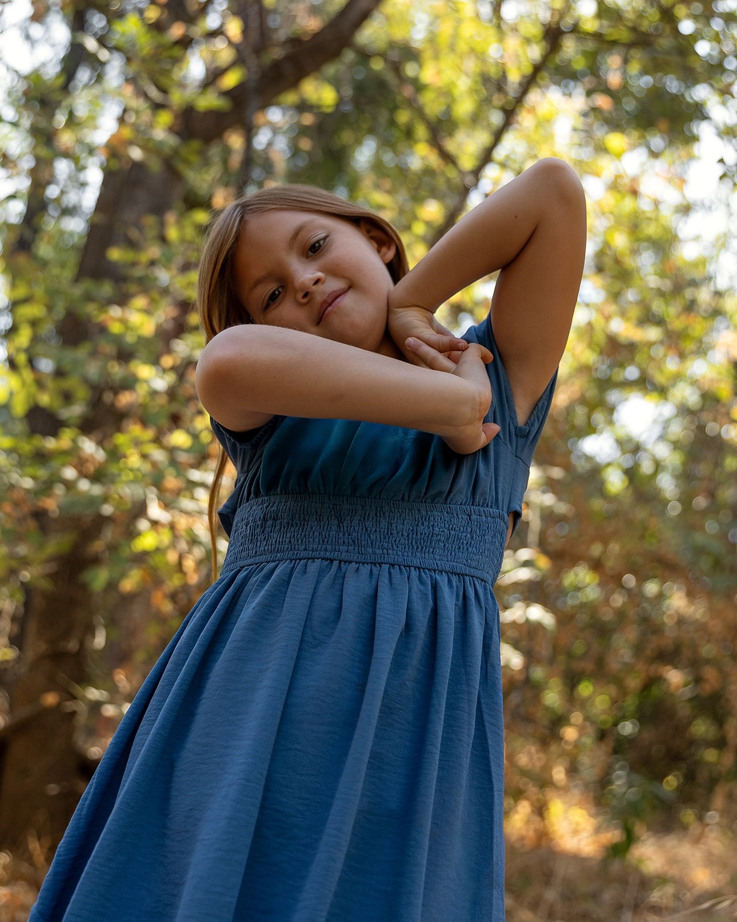 Some late summer photos to help me wind down from the busiest time of the year. Thank you Zo&euml; for always going on a photography adventure with me. 🌿

#norcalphotographer #chicophotographer #chicophotography #familyphotography #portraitphotograp
