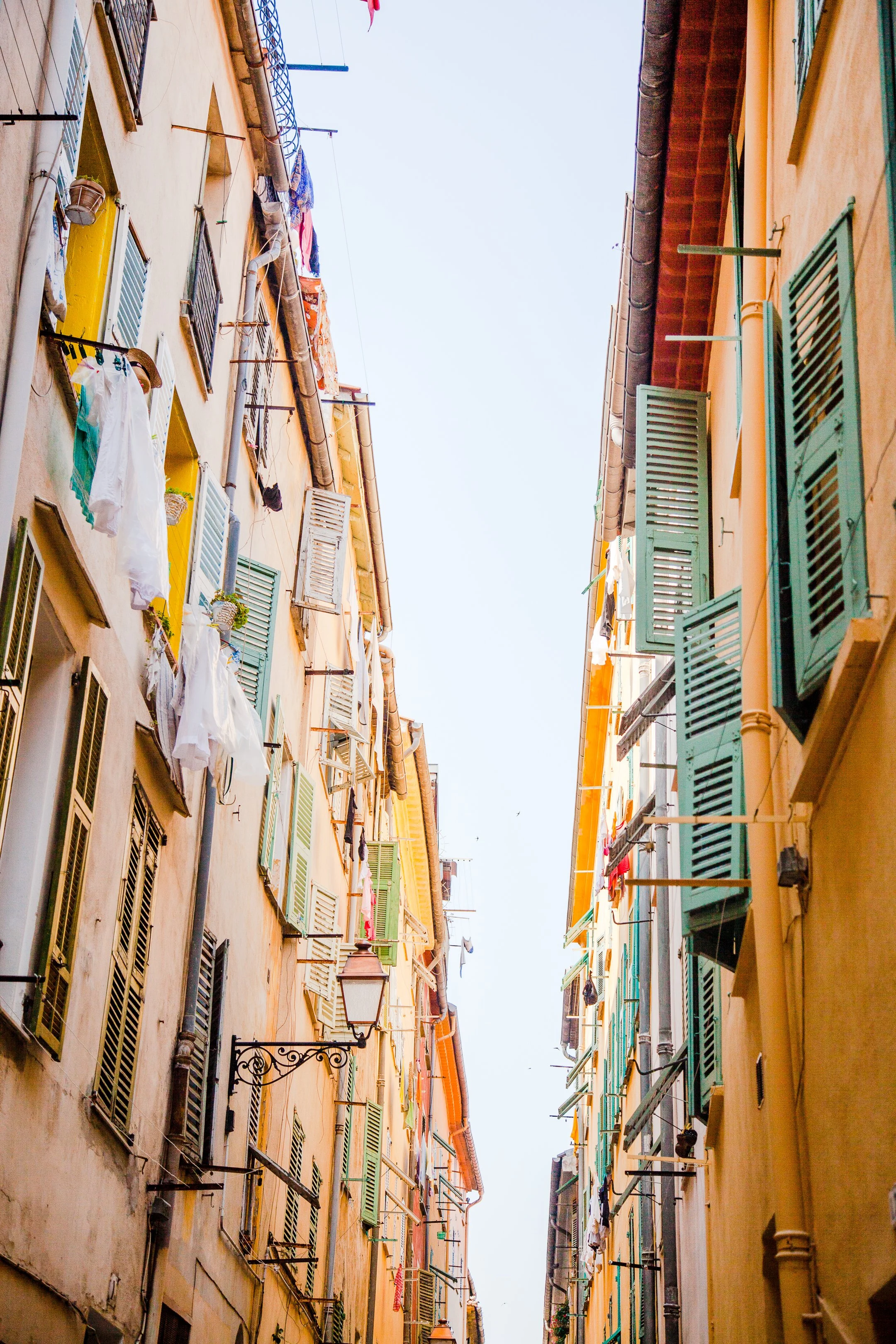11. Neighborly love, Nice, France 2010 Copyright Laura Elo.jpg