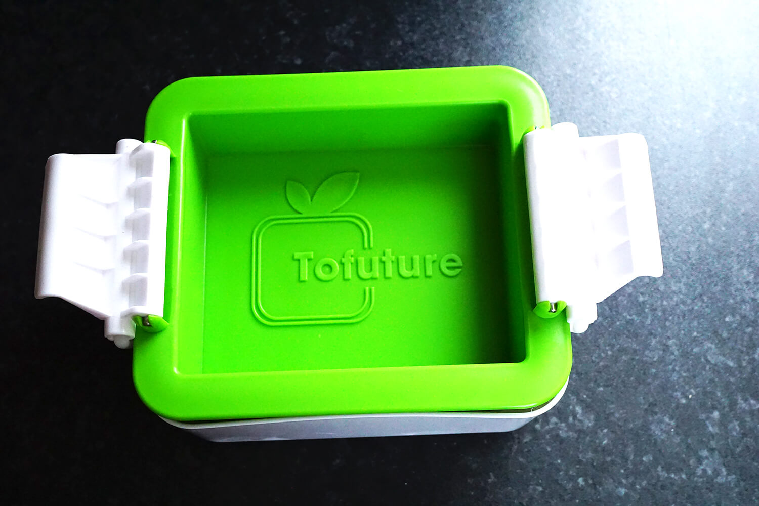 TOFU BOX 1.jpg
