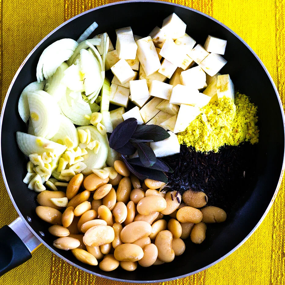 1 PAN DISH - Black rice risotto with butterbeans and sage