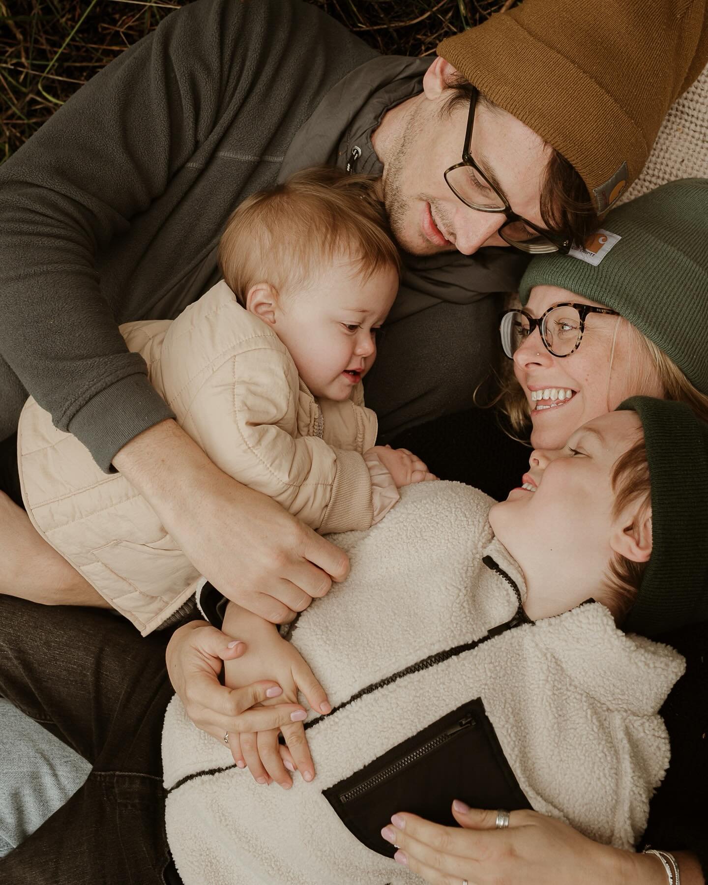 A milestone session that feels entirely, beautifully, wholeheartedly like you&hellip;

Marking that very first year never needs to be polished or perfect. It doesn&rsquo;t need fuss. It simply needs the truth of your family exactly as you are in this