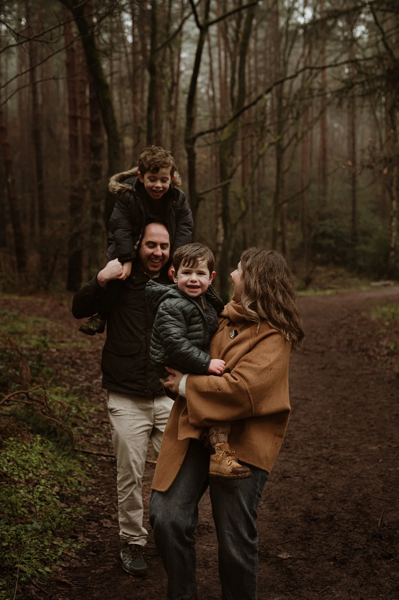 theUNTOLDphoto worcestershire outdoor family photographer