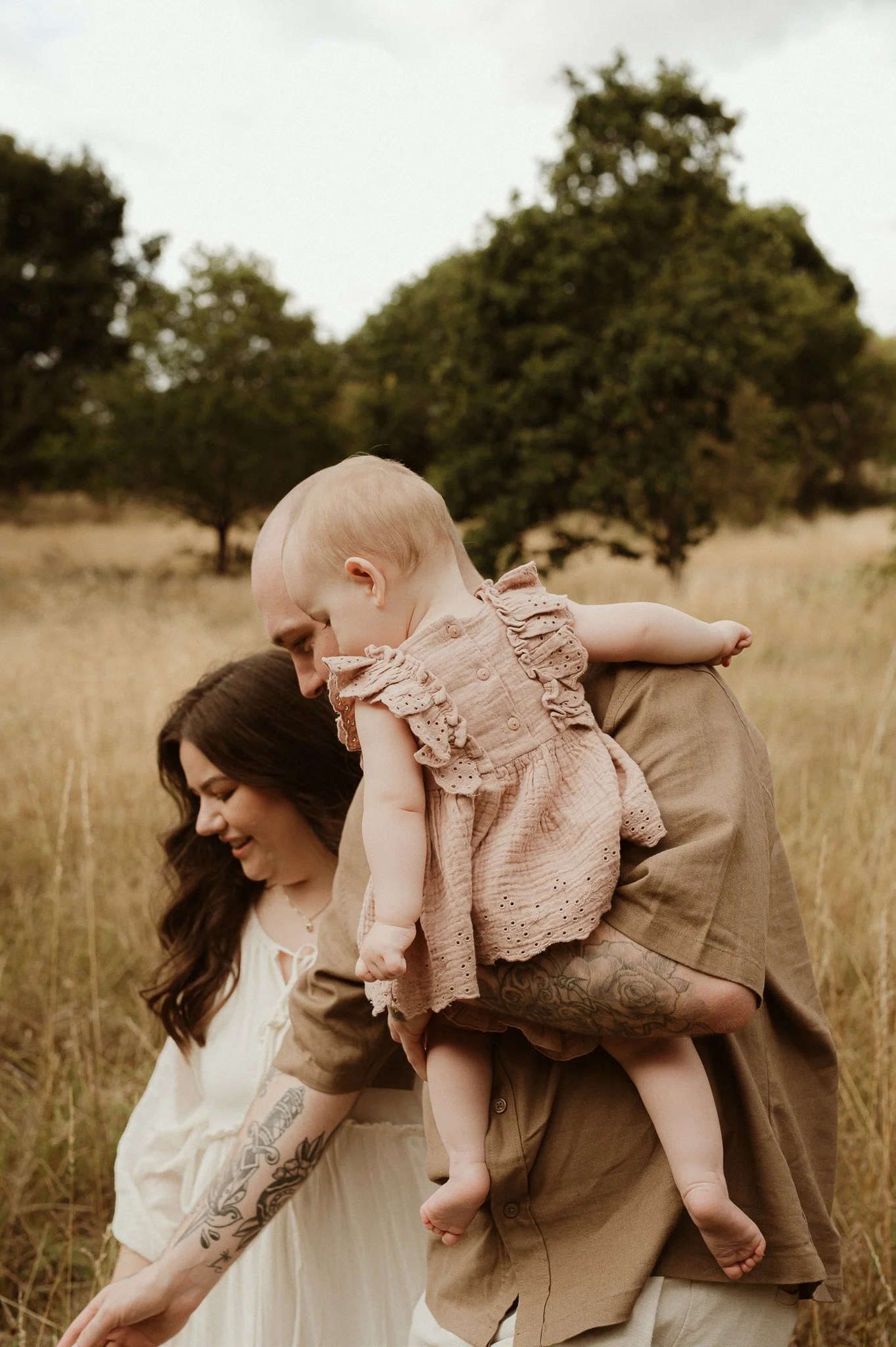 theUNTOLDphoto worcestershire outdoor family milestone photographer